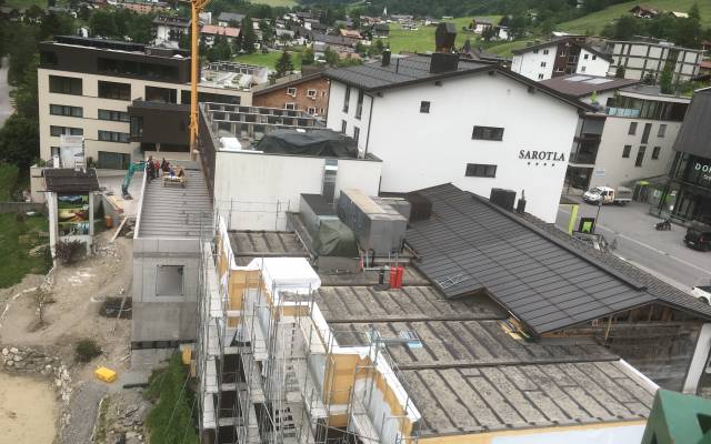 Blick auf den neuen Spa - Hotel Sarotla